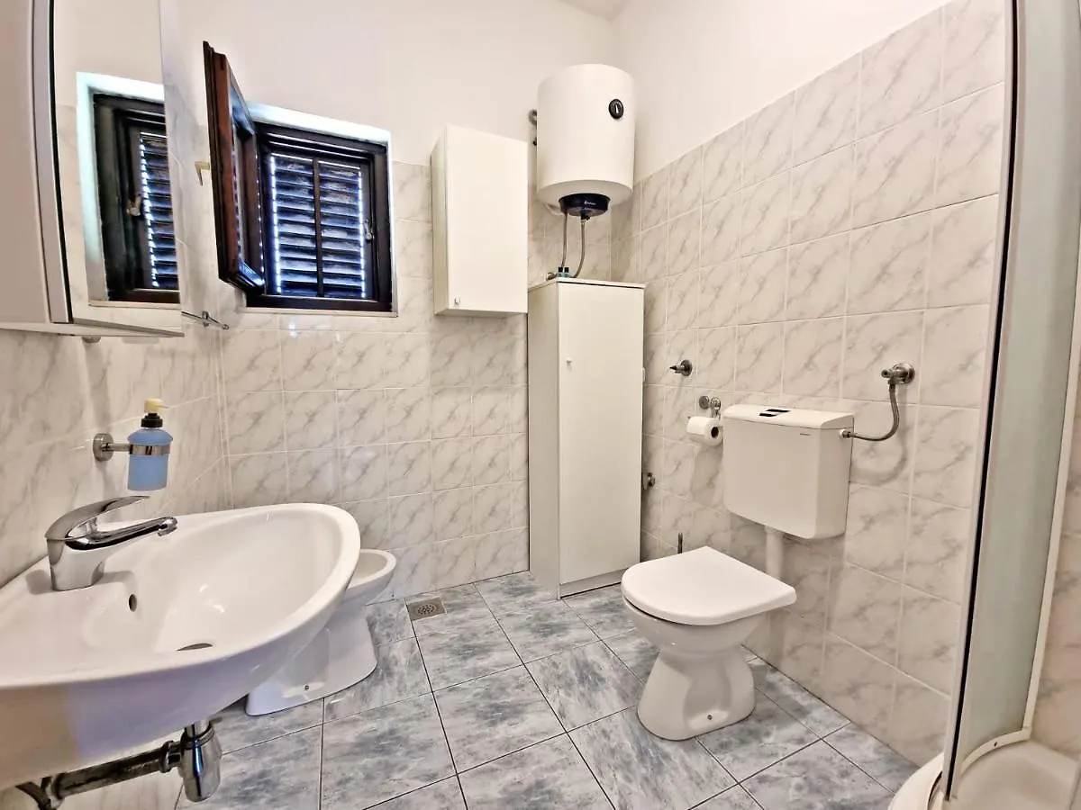 Apartman Irena With Terase End Private Parking Donji Okrug  Donji Okrug (Ciovo)
